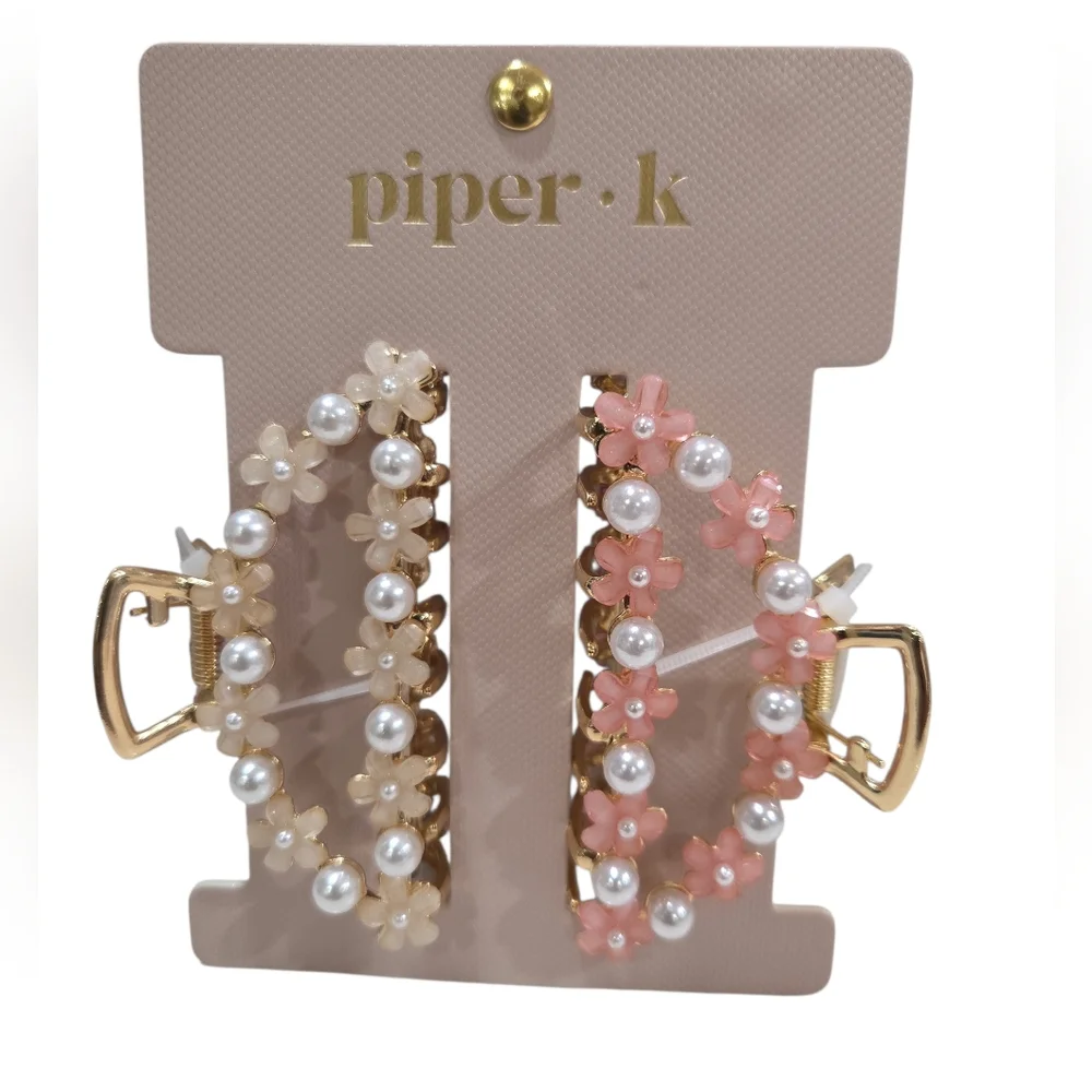 💕▪️Piper K ▪️Pink and Pearl Set Of 2 Metal  Hair  Claw Floral Clips